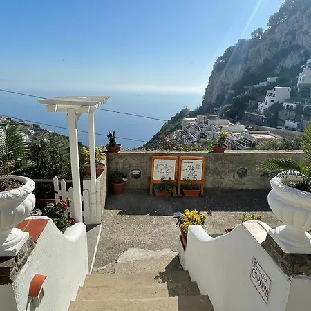 La Di Enzo Con Vista Mare