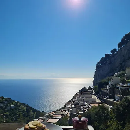 La Di Enzo Con Vista Mare Apartment *