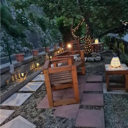 Apartament La Di Enzo Con Vista Mare Amalfi