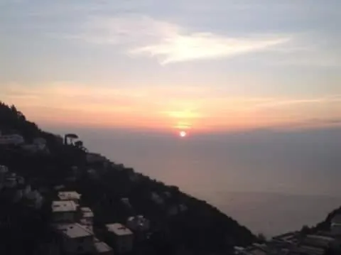 La Di Enzo Con Vista Mare * أمالفي