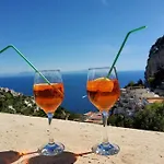 Апартаменти La Di Enzo Con Vista Mare